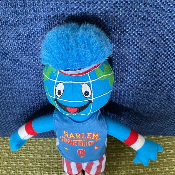 Vintage GLOBIE #0 HARLEM GLOBETROTTERS Plush Basketball Mascot - Picture 3 of 11
